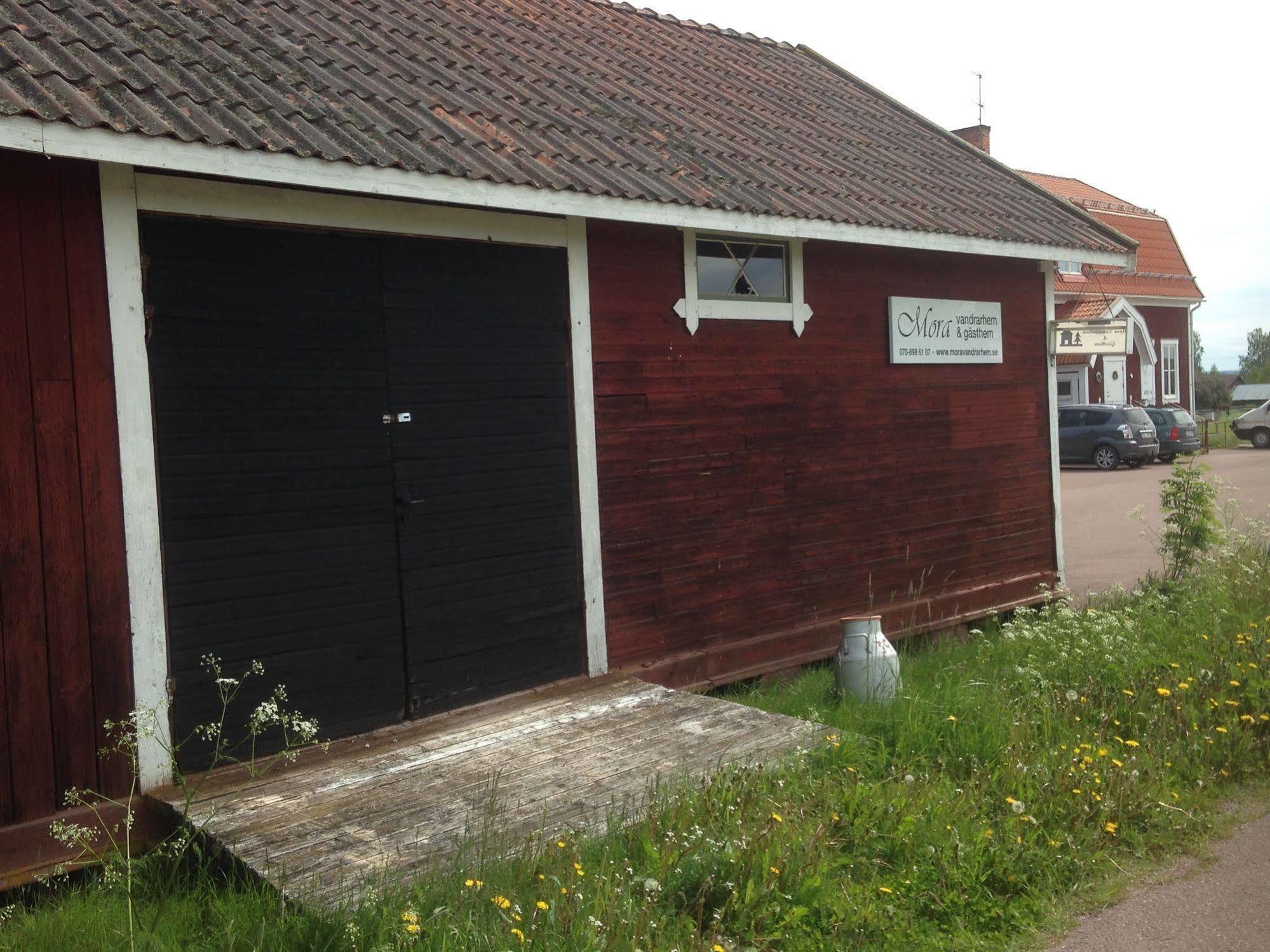 Mora Vandrarhem Och Gaesthem Vinäs Buitenkant foto